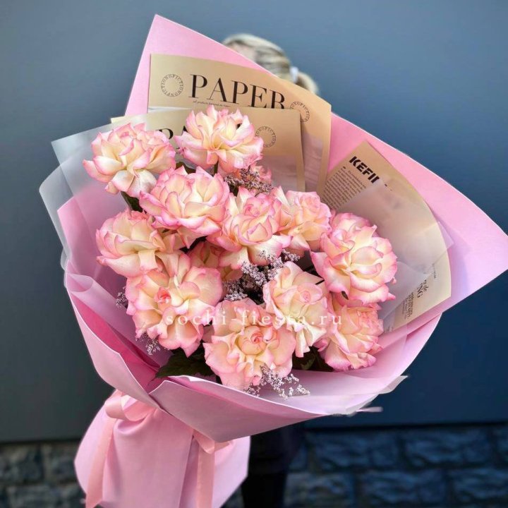 15 французских роз "Джумилия" в Ульяновске