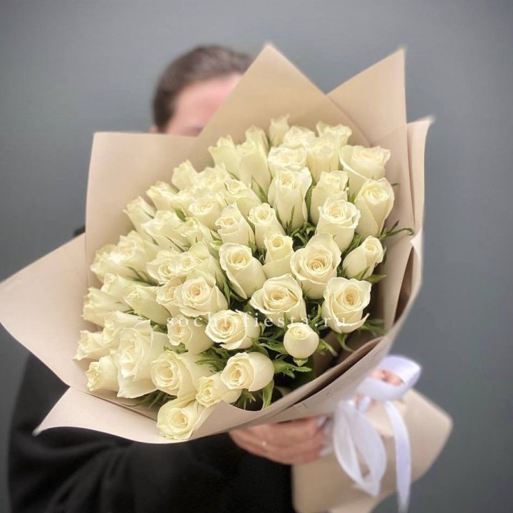 51 белая кенийская роза  в Ульяновске