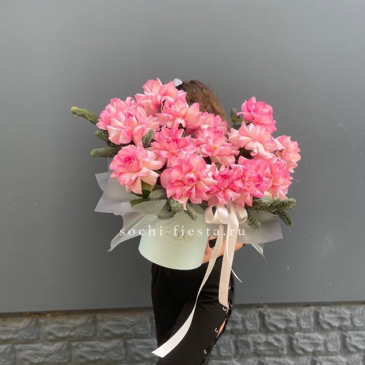 Бокс из 15 французских роз в Ульяновске