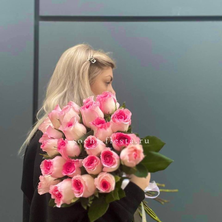  25 розовых роз в Ульяновске