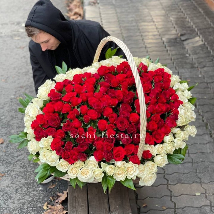 201  роза в корзине   в Ульяновске