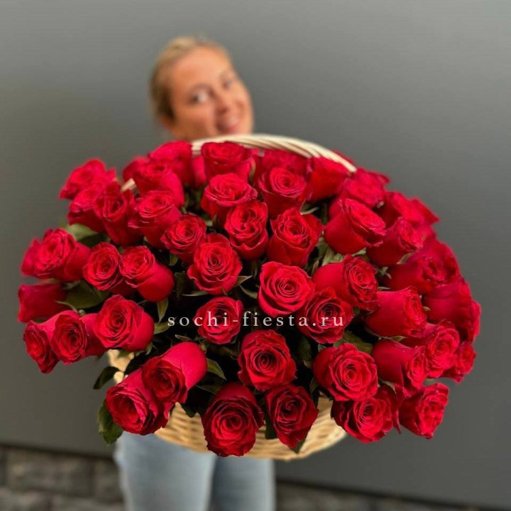 101 красная роза в корзине   в Ульяновске