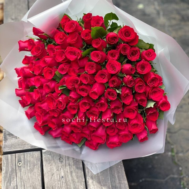 101 красная роза Лолита в Ульяновске