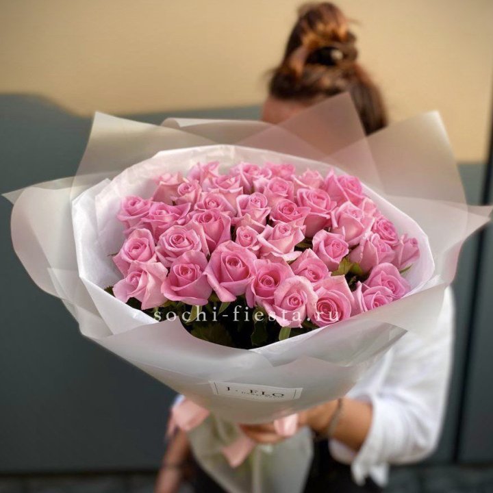 Букет розовых роз  в Ульяновске