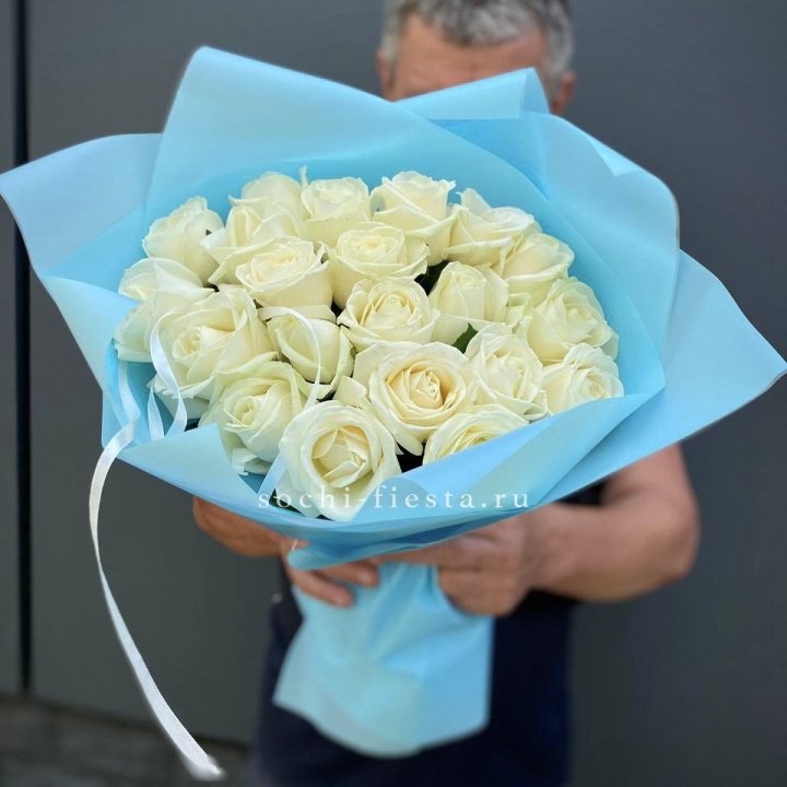 21 белая роза в Ульяновске