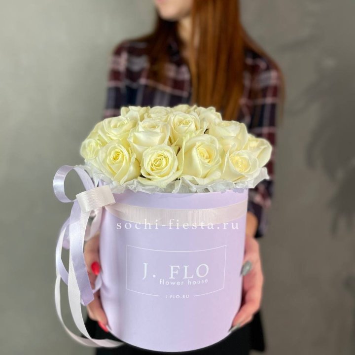 25 роз в цилиндре  в Ульяновске