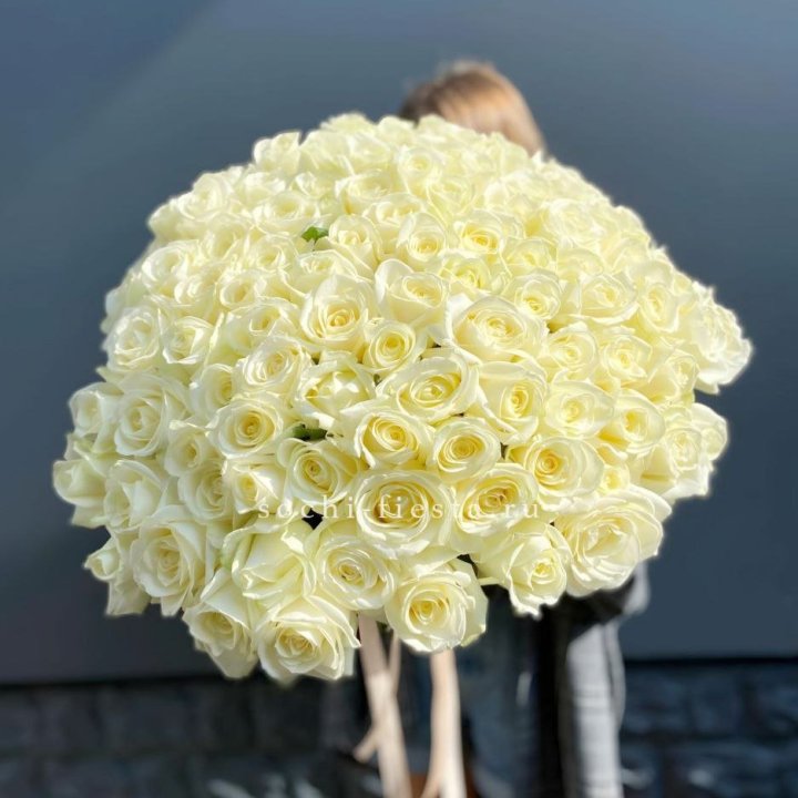 Букет  из 101 белой розы  в Ульяновске