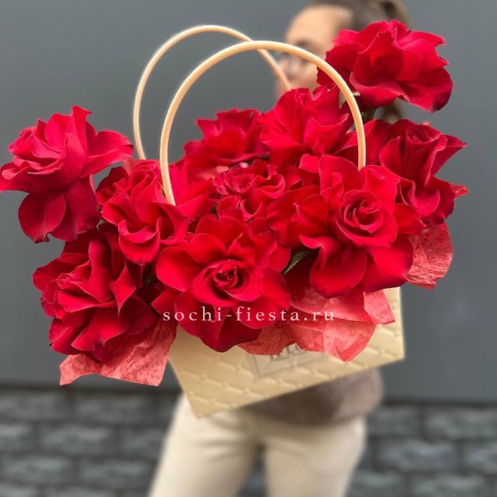 Французские розы в сумочке в Ульяновске