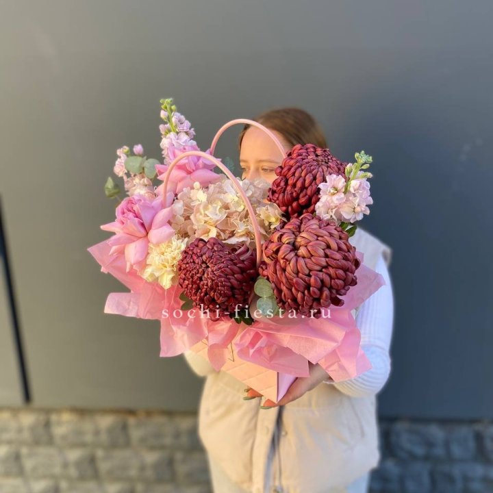 Сумочка нежная с бигуди в Ульяновске