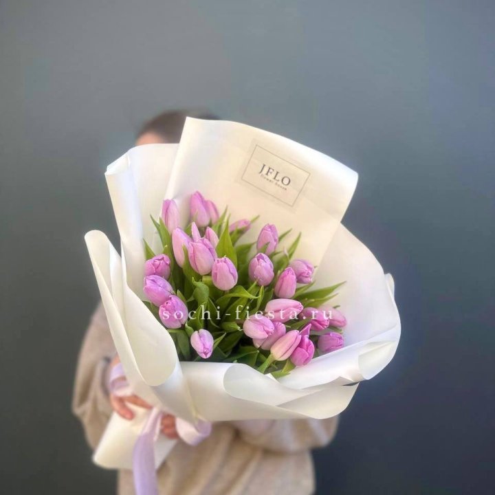 25 сиреневых тюльпанов в Ульяновске