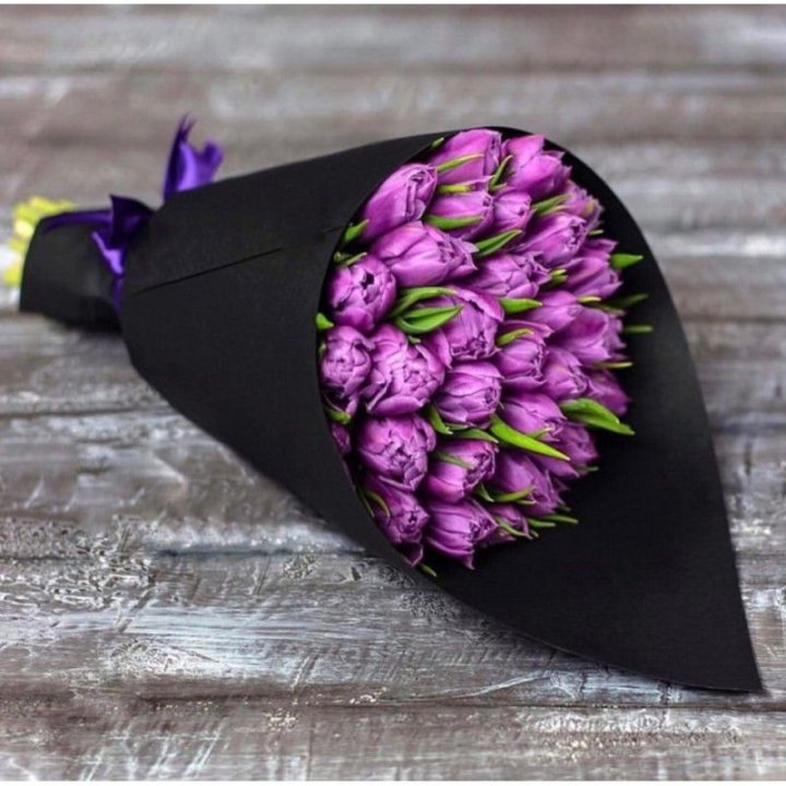 Пионовидные тюльпаны блэк в Ульяновске