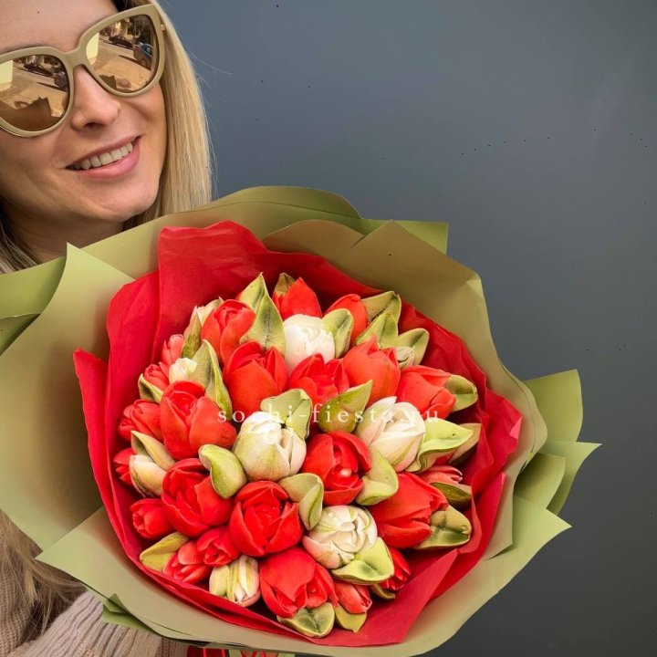 Зефирный букет из тюльпанов в Ульяновске